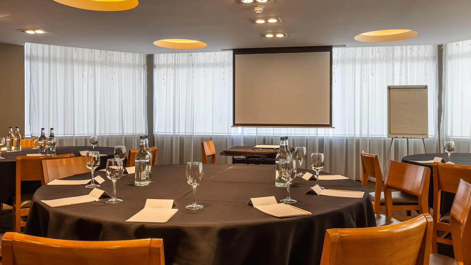 Palm Court Hotel Aberdeen