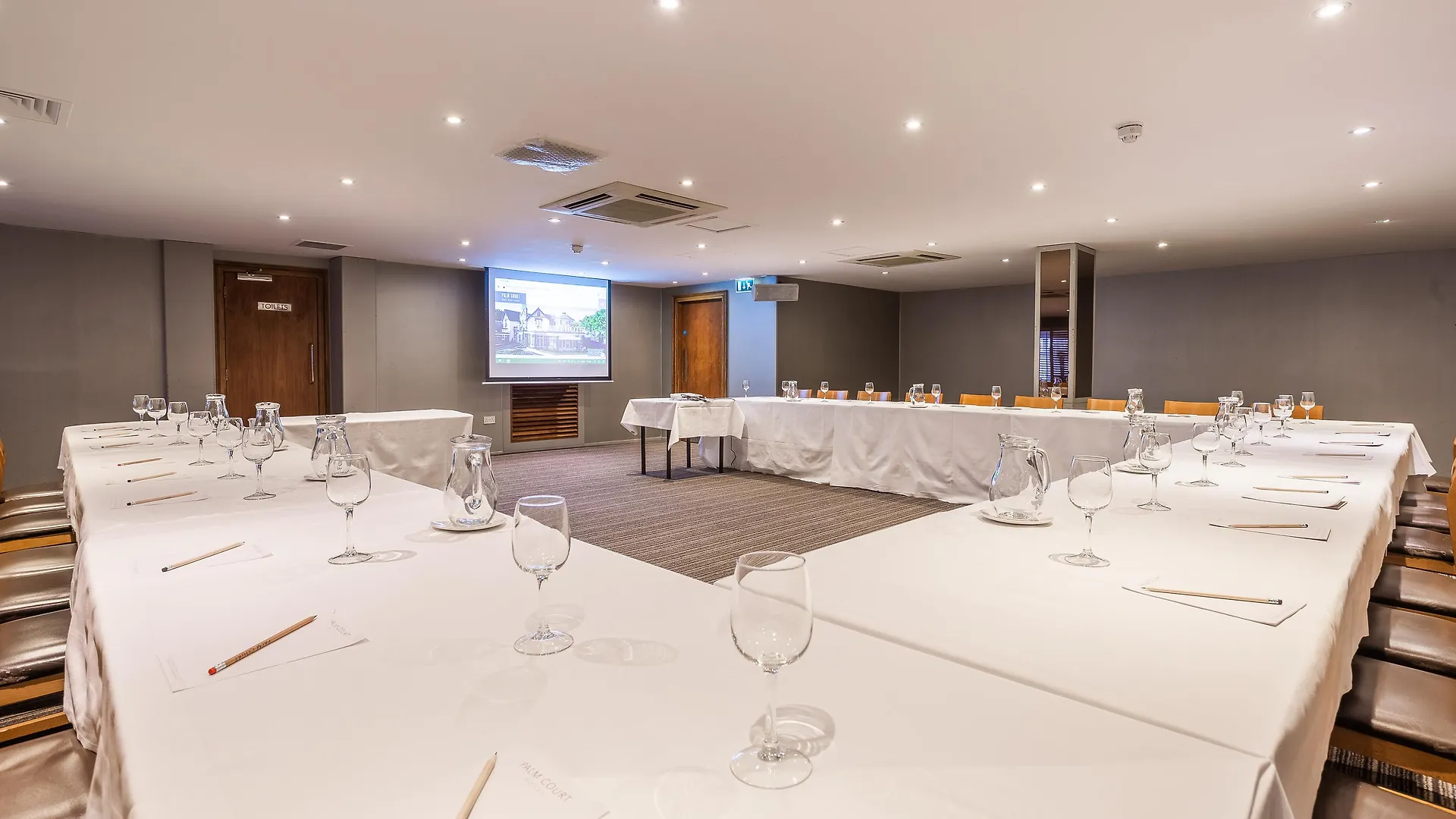 Palm Court Hotel Aberdeen