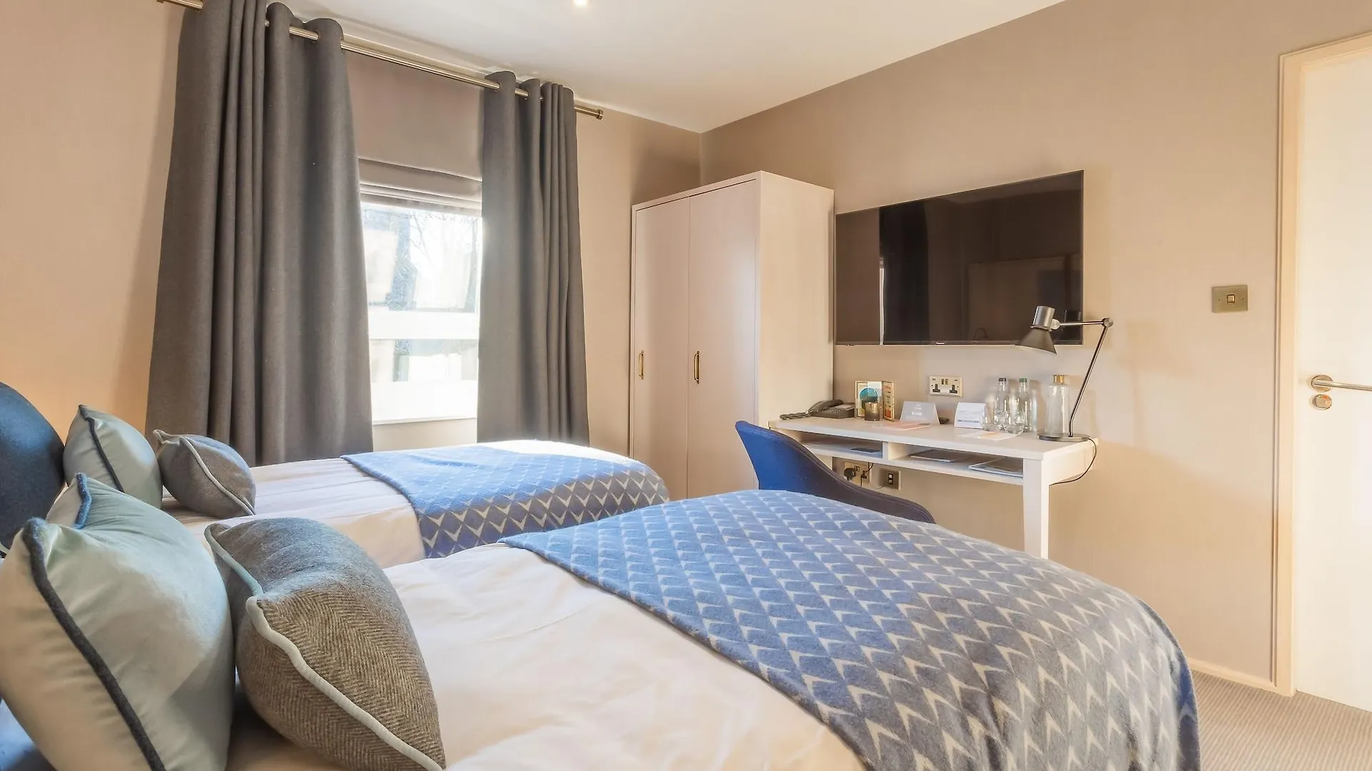 Palm Court Hotel Aberdeen